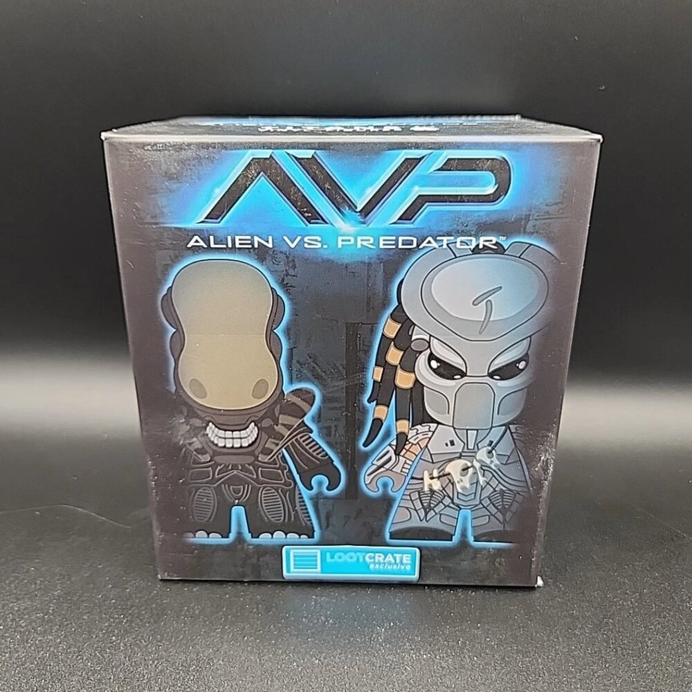 Alien vs Predator Loot Crate Exclusive Titans Vinyl Blindbox * 2015 * Sealed